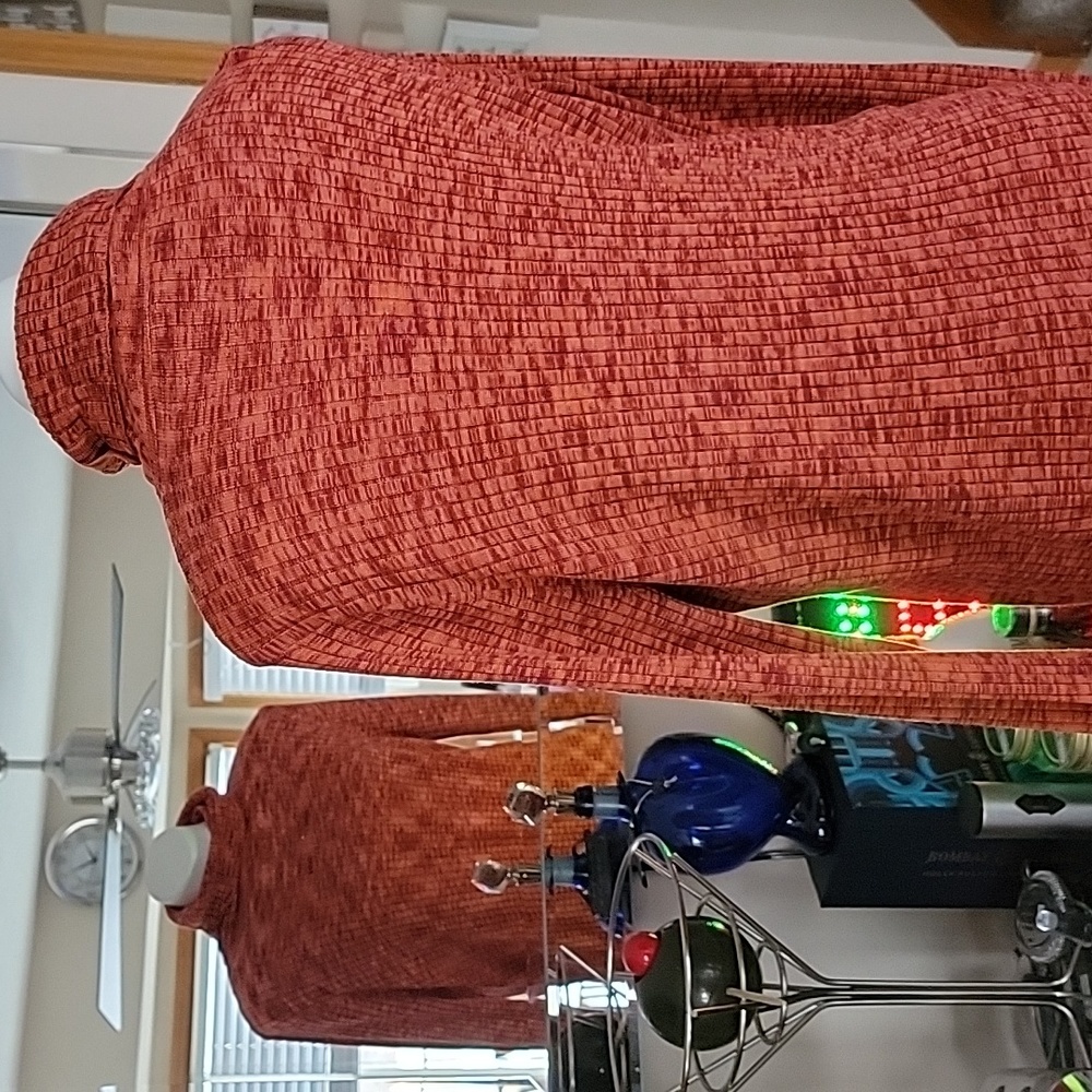 Venezia orange turtle neck. 14/16